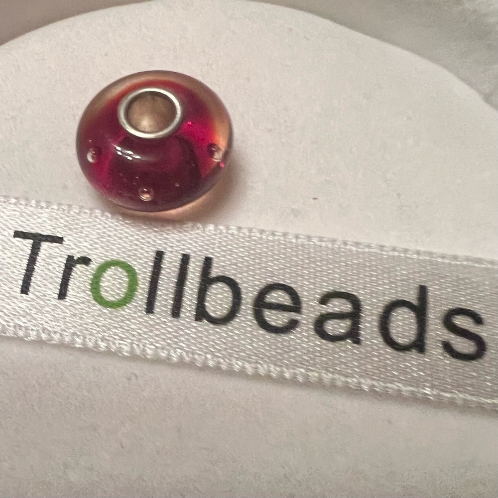Trollbeads Red Bubbles bead #61158 Retired 2010